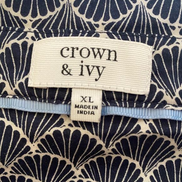 Crown & Ivy Women's Scallop Print Button Front Shirt Size XL Blue White Cotton - Picture 9 of 10